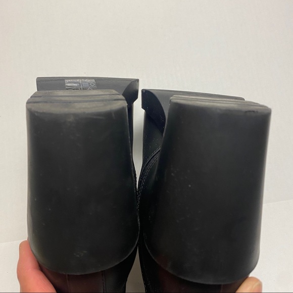 Black Pull-On Booties with Chunky Heel and Lug Soles - Women’s EUR 40/ US 9 - Picture 7 of 8